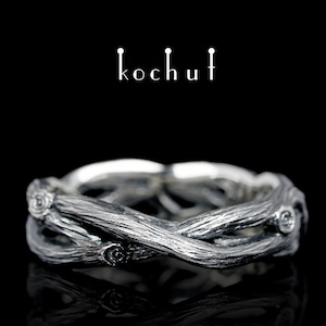 Wald-Möbius-Ring aus Sterlingsilber. Verdrehter Ehering. Eheringe für Männer. Einzigartiges Zweigdesign. Handgefertigter Schmuck von Kochut