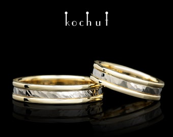 Memoria — hammered gold ring made of yellow and palladium gold. Unique wedding ring set. Handmade jewelry by kochut