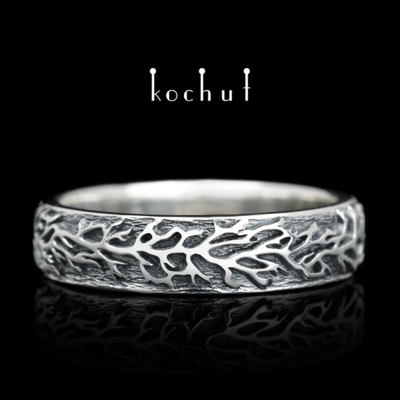 Nature Ring forest is Branch Band and Leaf Ring. Matching Couples