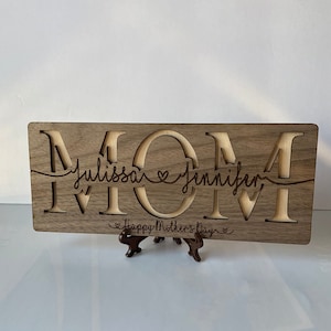 Wooden Mom Plaque