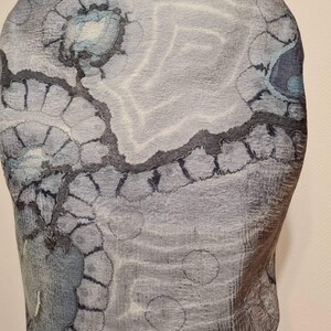 Gray Felted Scarf, Nuno felted Shawl,Gift for wife,Christmas gift, Hand-painted Silk Scarf, Gift for her zdjęcie 9