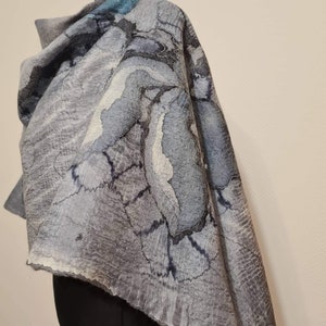 Gray Felted Scarf, Nuno felted Shawl,Gift for wife,Christmas gift, Hand-painted Silk Scarf, Gift for her zdjęcie 8