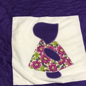 Vintage Sun Bonnet Sue quilt top newly quilted purple 42&quot; by 54&quot;
