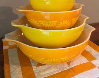 Pyrex mixing bowls | Etsy Pyrex mixing bowls | Etsy