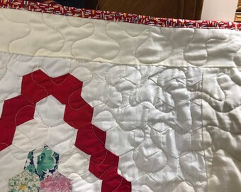 ヴィンテージフィードサックヘキサゴンキルト：手縫いコットン、91 x