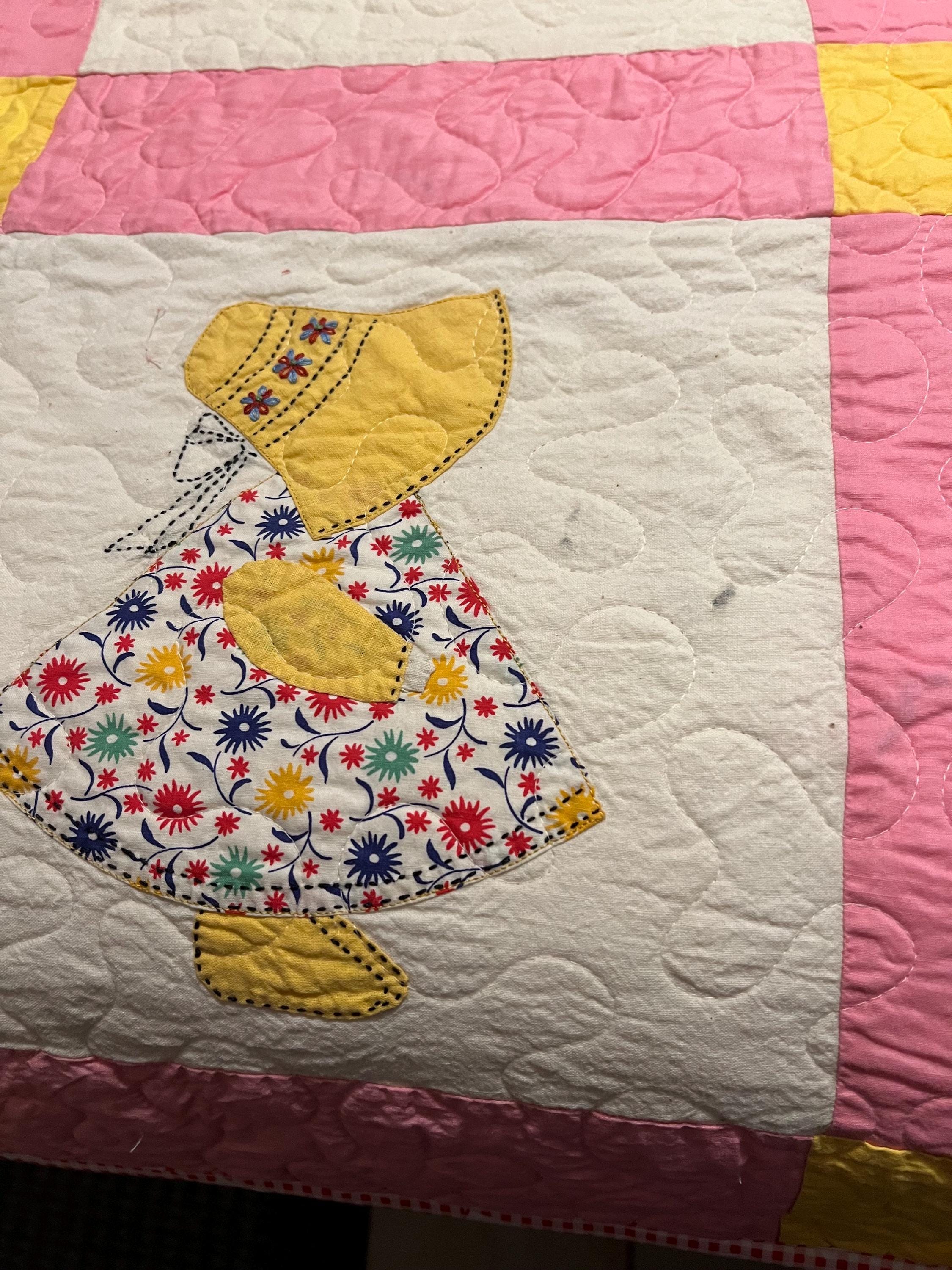 赤と青の花柄ヴィンテージキルトトップ 新しくキルティング 61” x 75