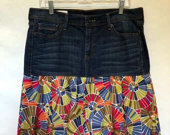 Women's 36" Waist, Size 12 Skirt / Upcycled Denim Skirt / Dark Blue Denim / Multi-Color Cotton / Pleats