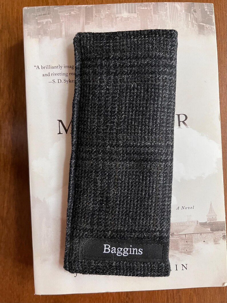 RED/PINK Upcycled Wool Eyeglass Sleeve, Padded Glasses Case image 4