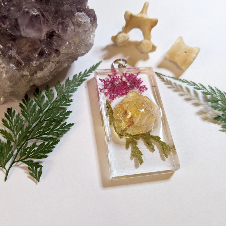 Healing Crystal Resin Pendant Necklace Keychain Citrine Tigers Eye Sodalite