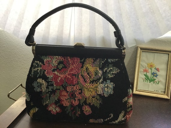 Black vintage carpet purse - image 8