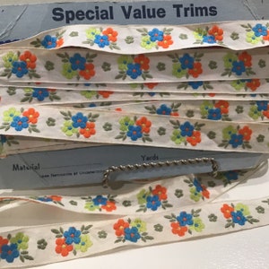 Vintage Flower Trim