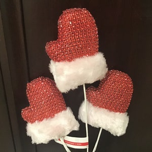 Ashland Red Santa Mitts Stem