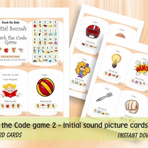 Op de afbeelding: Een set van 65 printbare kaarten voor een spel genaamd "Crack the Code" dat beginklanken leert. De kaarten bevatten kleurrijke illustraties van objecten en de woorden "Ik heb..." en "Wie heeft de..." erop gedrukt.