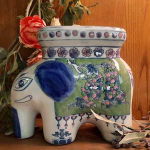 Vintage (large) Chinese Porcelain Elephant