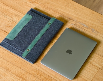 Funda para portátil Lenovo de fieltro de lana: detalles de cuero y soporte para bolígrafo