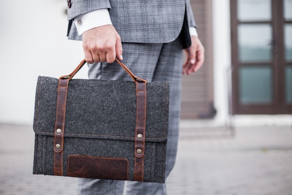 Felt Case for Microsoft Surface. A Sleeve for Surface Pro and Surface laptop with Pen Holder, Pockets, Leather Handle and Shoulder Strap.