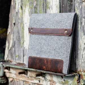 Custom Felt Sleeve for Asus 12-17" – Leather Snap Closure, Pen Holder, Perfect Fit case for Zenbook, ProArt, ExpertBook, ROG Laptops
