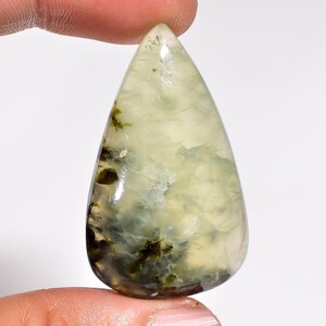 Natuurlijke prehniet peervorm cabochon losse edelsteen voor het maken van sieraden 62,5 kt. 41 x 25 x 8 mm ST-34 gratis en expresverzending