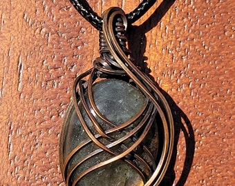 Criss Cross pendant, copper and labradorite