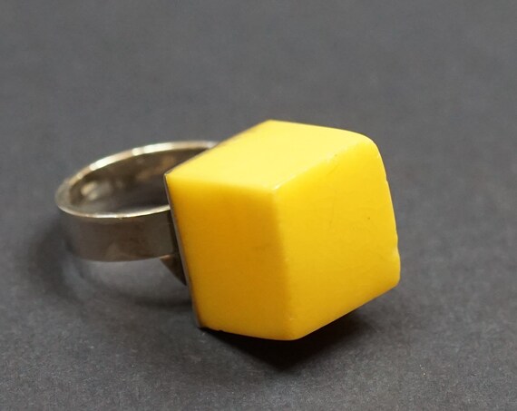 9g. Natural Buttersctch Baltic Amber Ring, Untreated Amber, Cube Amber Ring