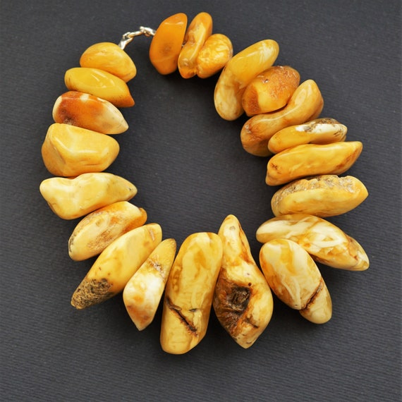 64,4g. Handmade baltic amber bracelet