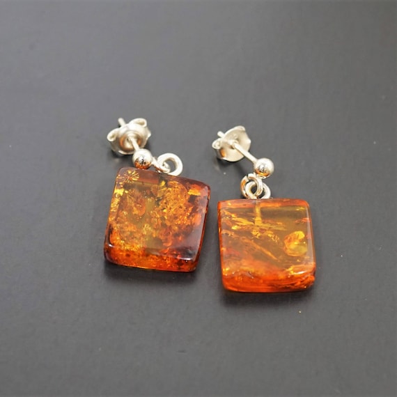 2.2g. Natural Baltic Amber Earrings