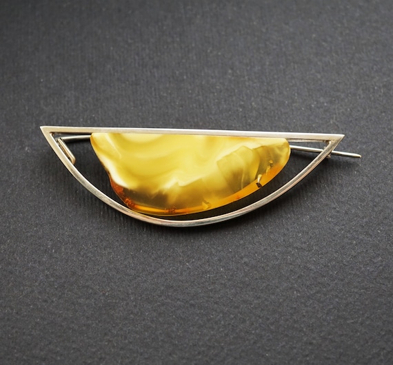 9,4g Baltic Amber Brooch
