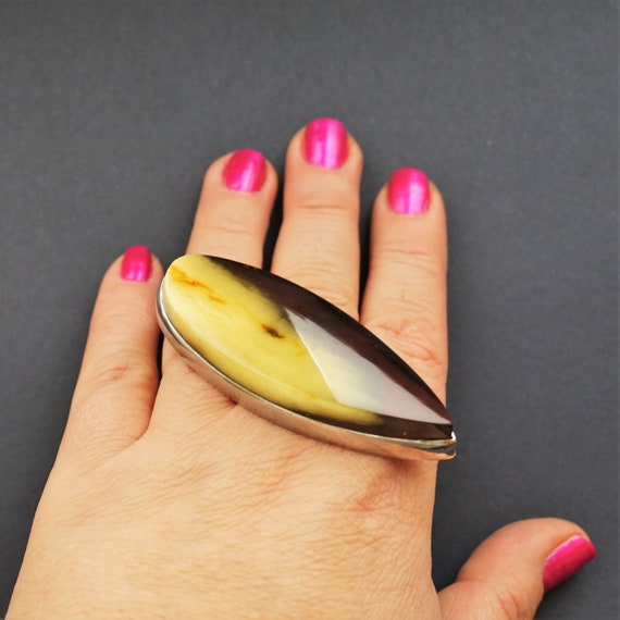 36,8g. Huge Unique Baltic Amber Ring