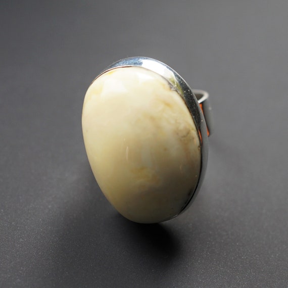 15g, White Amber Ring