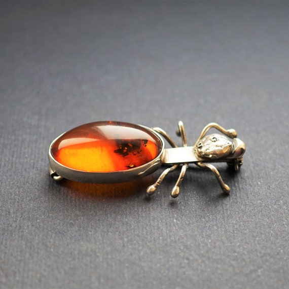 Handmade Amber Brooch , 6,7g