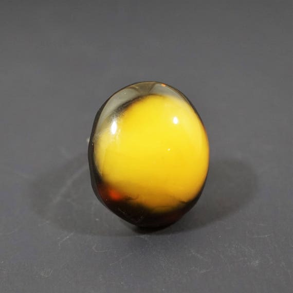 Large Baltic Amber Ring 11.4g.