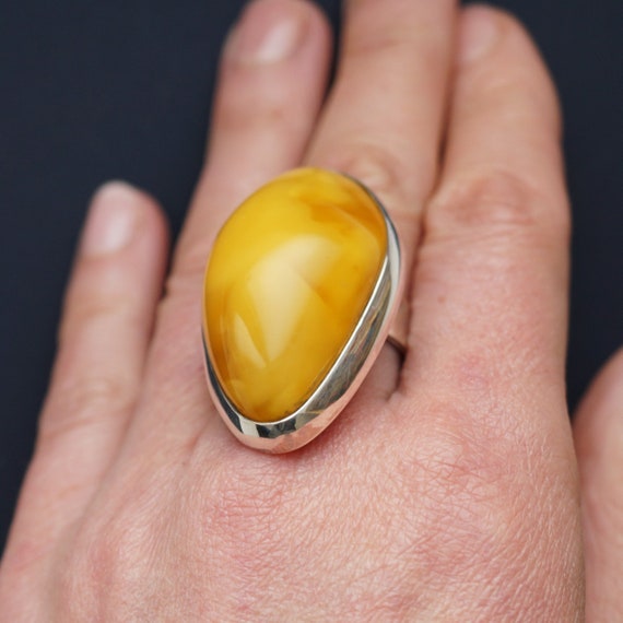 19.8g. Baltic Amber Ring