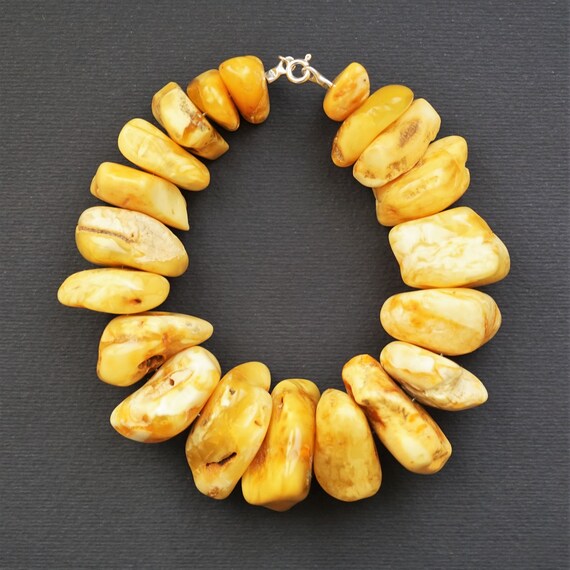 67,3g. Handmade baltic amber bracelet