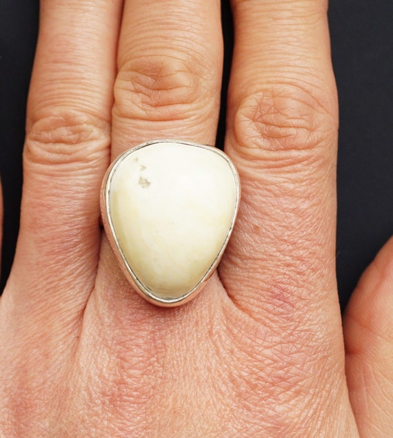 11.7g. White Baltic Amber Ring, Royal White Amber, Genuine Amber