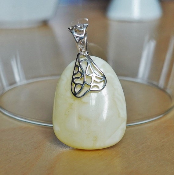3,4g Natural White Baltic Amber Pendant, Drop Amber, Genuine, Untreated Amber, Not Modified Amber