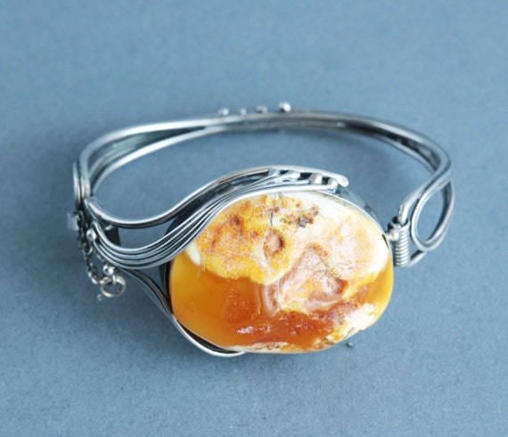Handmade Natural Baltic Amber Bracelet, 43 g