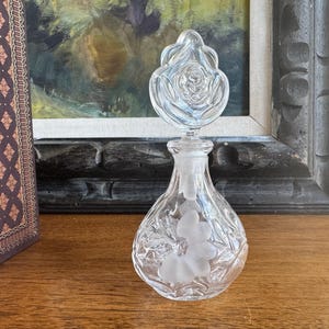Vintage Art Deco Glass Perfume Bottle with Flower Stopper
