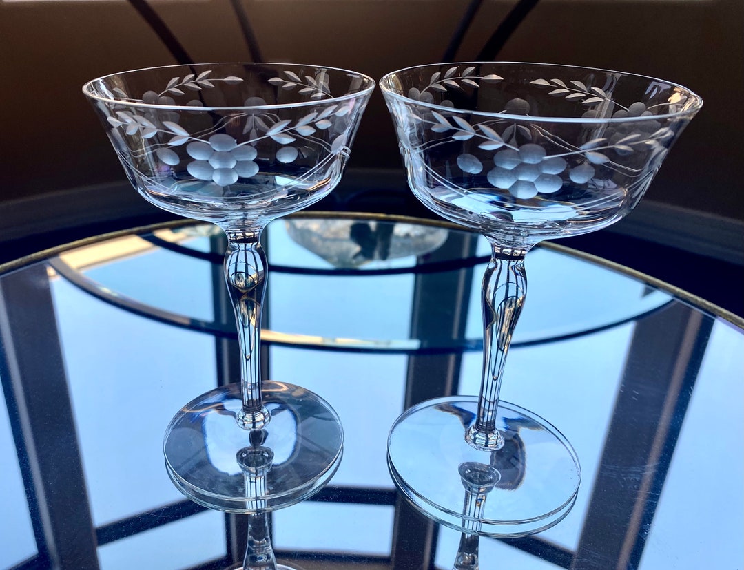 Vintage Wine Glasses Etched Coupe Glasses Champagne Glasses Etsy
