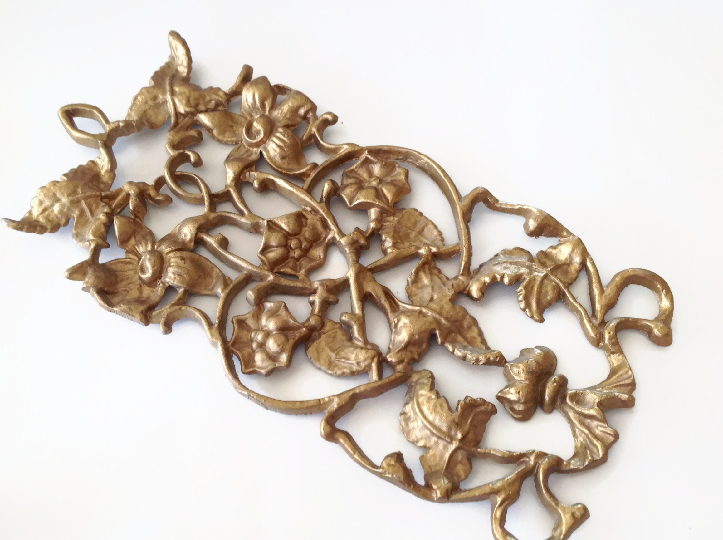 Vintage Hollywood Regency Gold Wall Hanging Gold Metal Gold Etsy