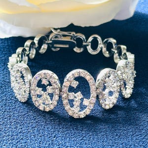 Luxury CZ Oval Link Bracelet – Sparkling Statement Jewelry with Pavé Cubic Zirconia, Elegant Bridal Wedding or Evening Accessory