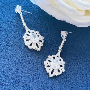 Vintage Filigree Crystal Drop Earrings – Elegant Bridal Wedding Jewelry, Bridesmaid Gift, Statement Dangle Earrings with Sparkling CZ