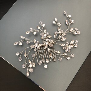 Marquise Round Rhinestone Hair Comb In Silver, Silver Rhinestone Wedding Comb, Silver Bridal Comb, Bridal Flower Hair Piece, Beach Hair Comb