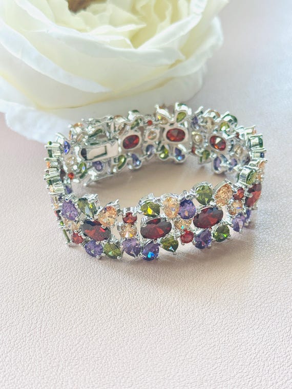 Elegant Floral Crystal Bracelet Classic Floral Crystal Bracelet Tennis Bracelet – John  main image 3