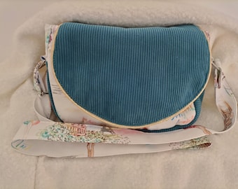 small shoulder bag