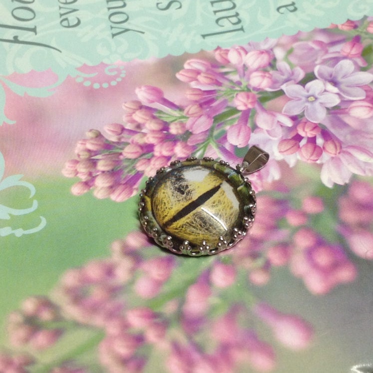 Beautiful Yellow Snake Eye Necklace Animal Eye Pendant Series Etsy