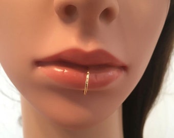 22K Lip Ring Piercing, Lip Jewelry Piercing 16g, Lip Piercing Jewelry, 22K Gold Lip Ring Hammered, Lip Hoop Piercing 18 gauge, Lip Earrings