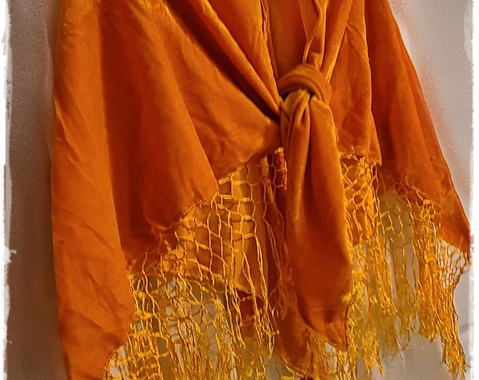 GYPSY-CHIC GOLDEN Velvet Shawl - Goldenrof Velvet Cape, Piano Scarf Fringed Cloak, Stevie Nicks Style Shawl, Soft Boho Wrap [SH2616]