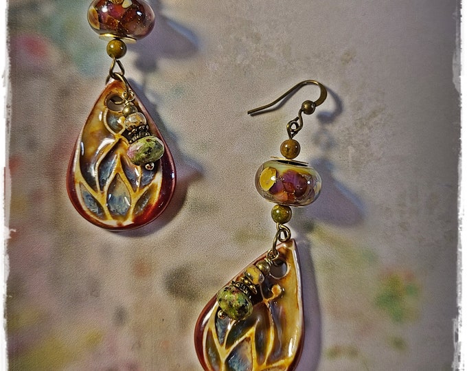 TOPANGA CANYON COLLECTION c.1969 - Trippy Hippie-Chic Dangle Porcelain Earrings, Boho Earrings, Lampwork Glass and Gemstone Beads - TCC42