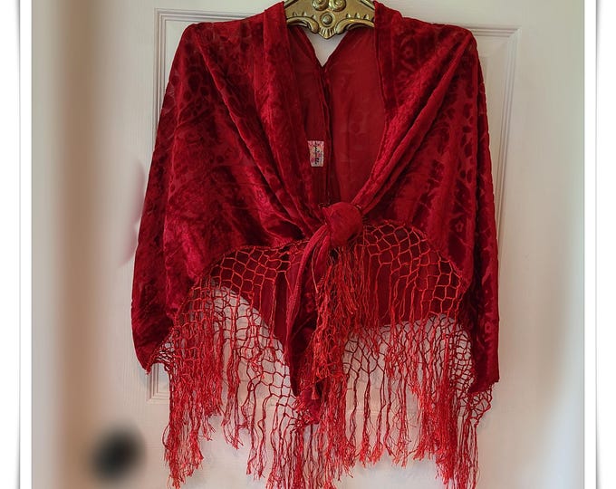 GYPSY-CHIC VELVET Shawl - Burnout Velvet Cape, Dark Red Floral Piano-Scarf Fringed Cloak, Stevie Style Shawl, Boho Wrap [SH2639]