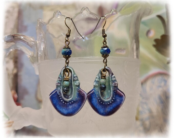 TOPANGA CANYON COLLECTION "c.1969" - Trippy Hippie-Chic Dangle Porcelain Earrings, Bohemian Ceramic EarArt [TCC26-04]